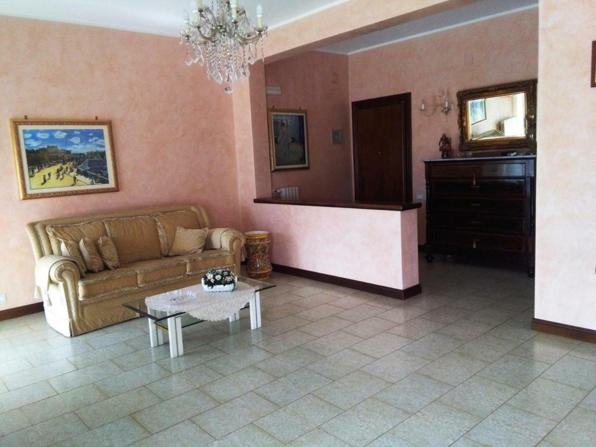 Letizia'S House Apartment Catania Luaran gambar
